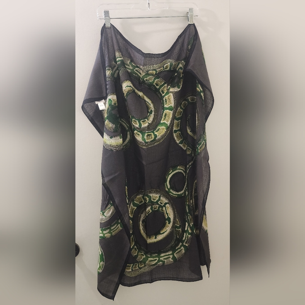 Felix Rey Green‎ and Black Snake Print Scarf, 37"×37".